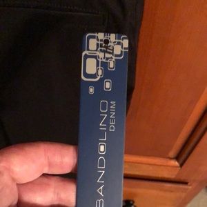 NWT Bandolino capris black